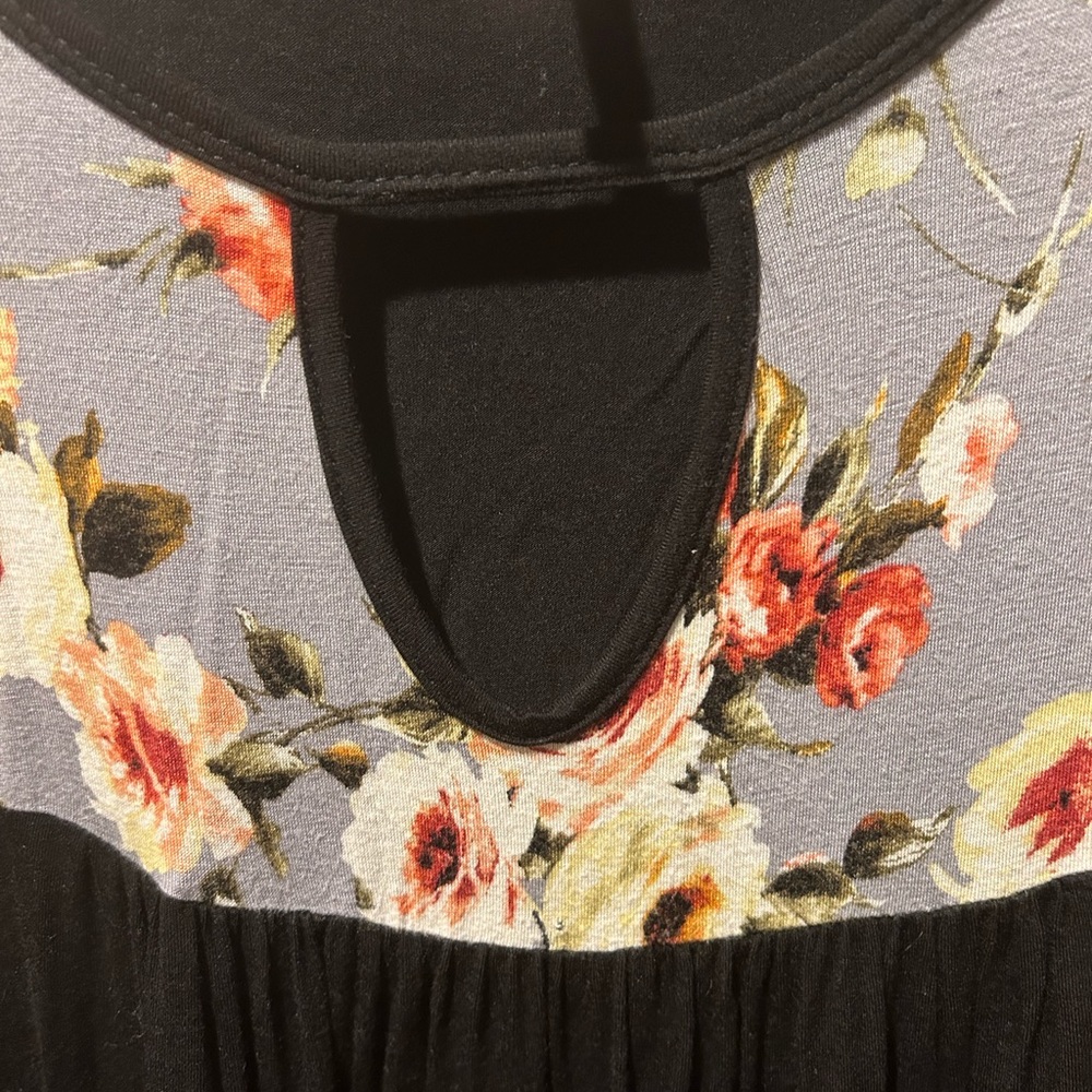 Cute Tunic‎ Top - Picture 2 of 5
